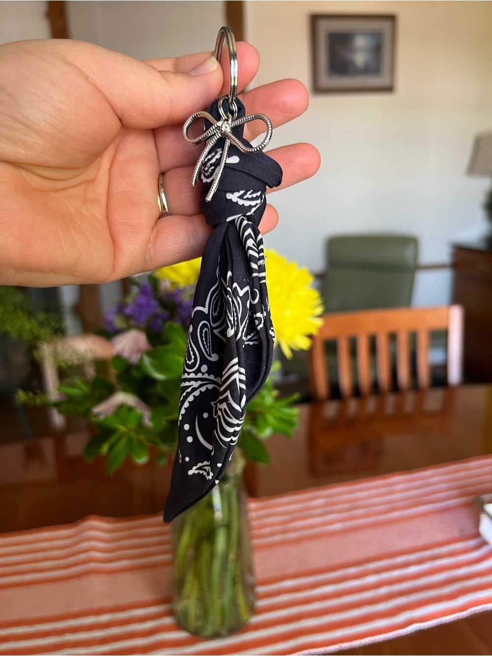 Keychain Silver Hardware - Picture 2 of 6